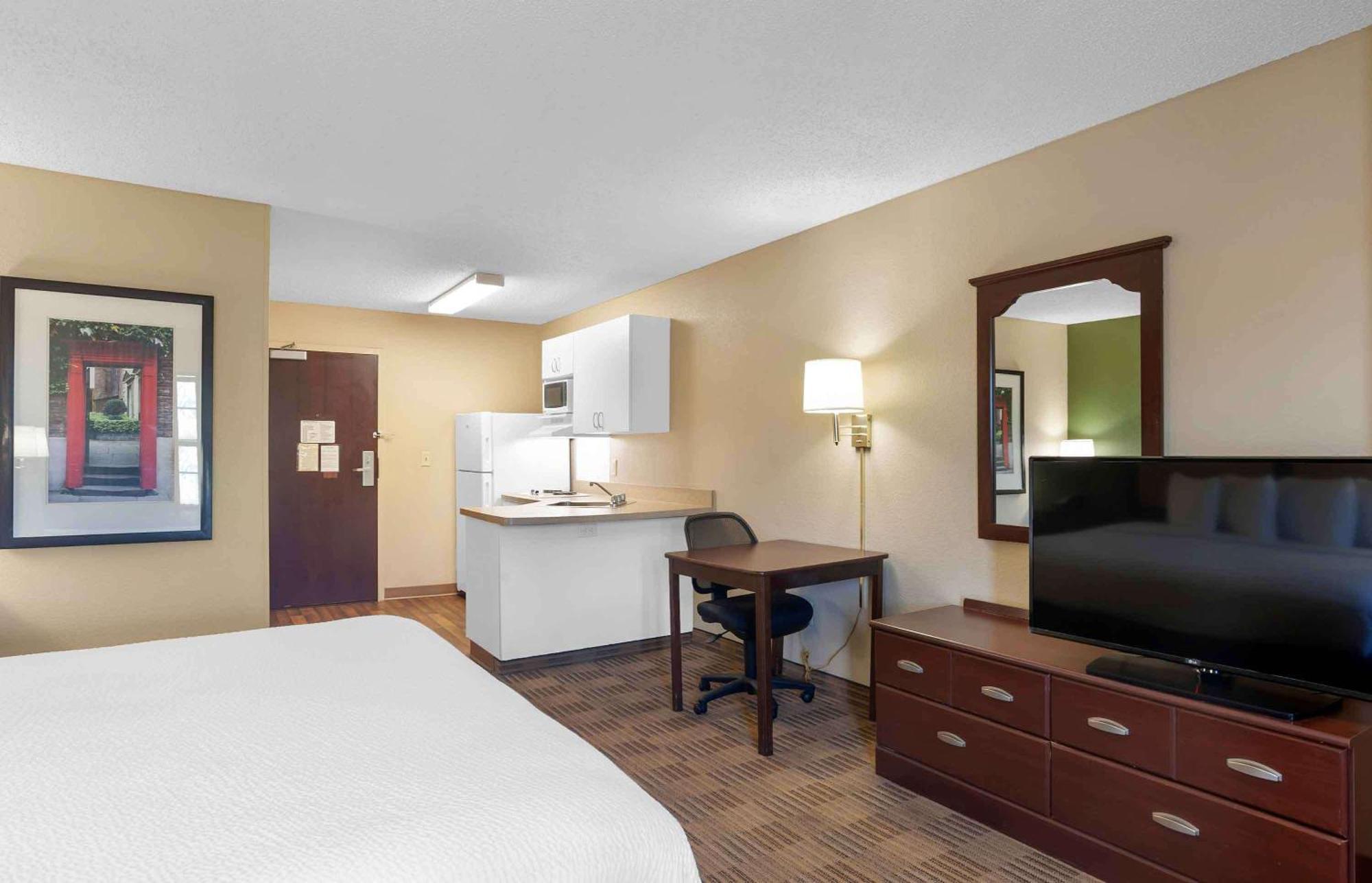 Extended Stay America Select Suites - Madison - Old Sauk Rd Buitenkant foto