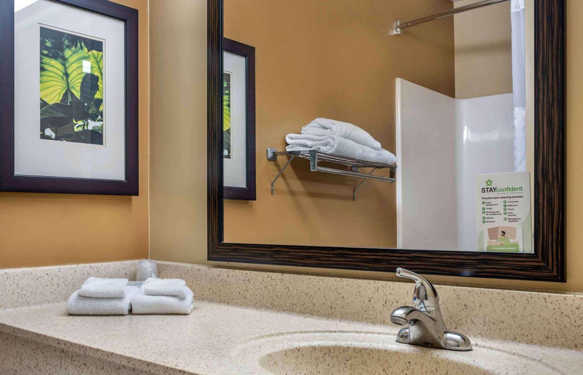 Extended Stay America Select Suites - Madison - Old Sauk Rd Buitenkant foto
