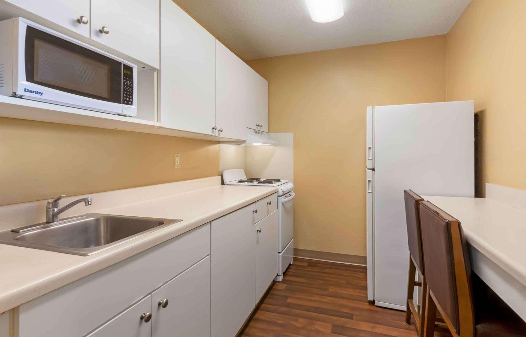 Extended Stay America Select Suites - Madison - Old Sauk Rd Buitenkant foto
