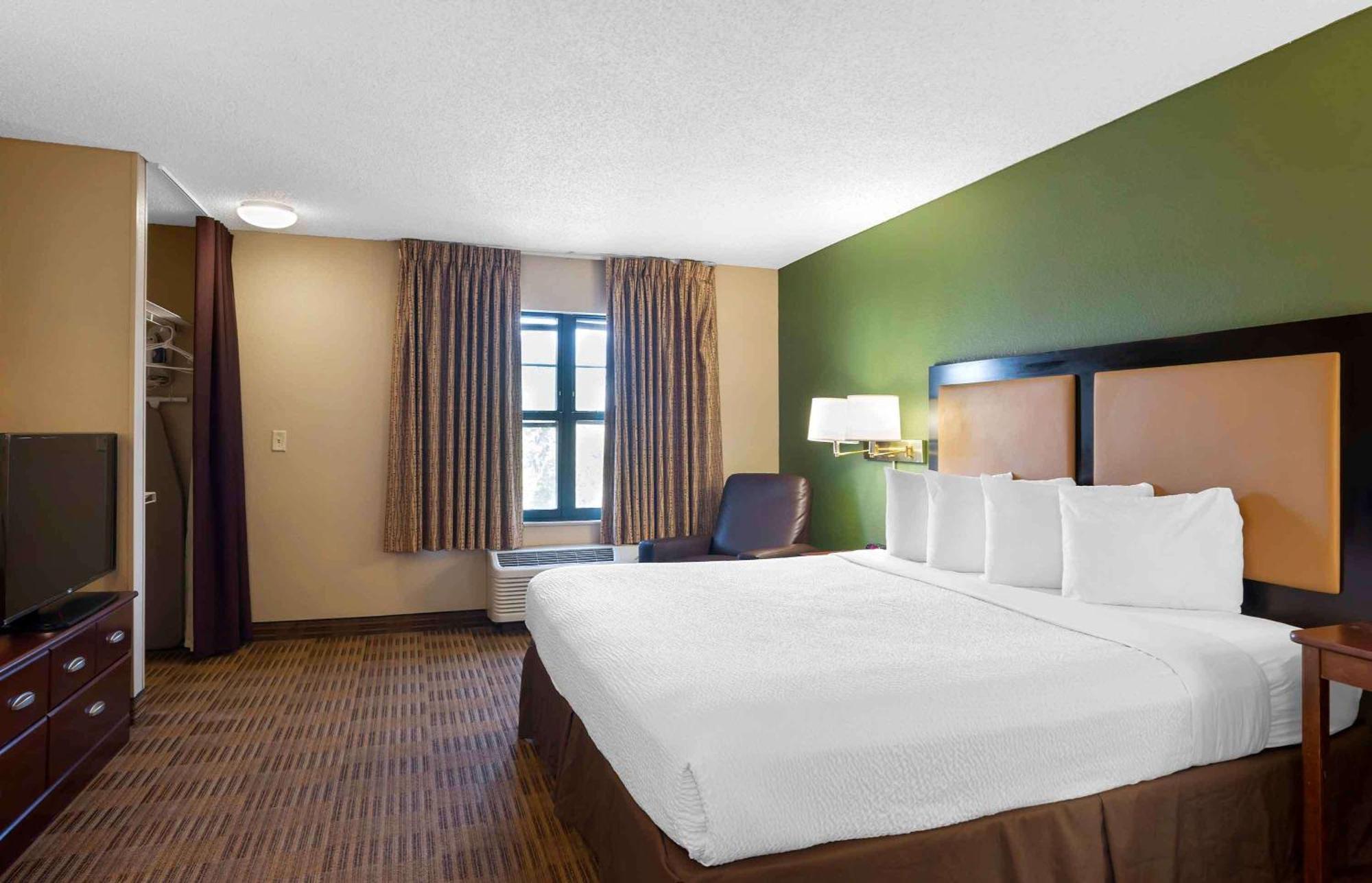 Extended Stay America Select Suites - Madison - Old Sauk Rd Buitenkant foto