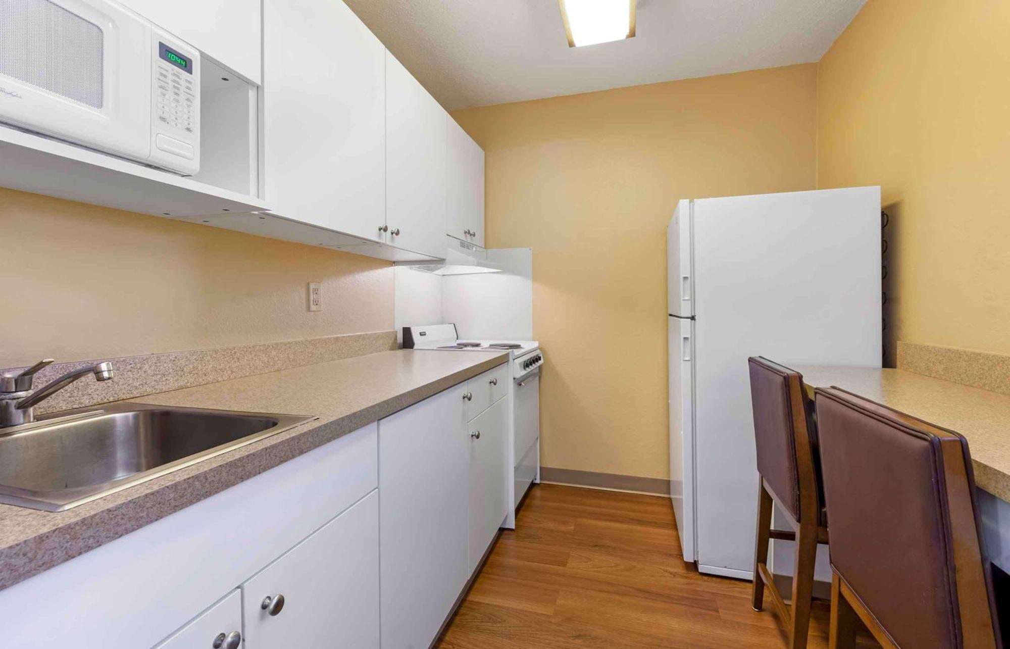 Extended Stay America Select Suites - Madison - Old Sauk Rd Buitenkant foto