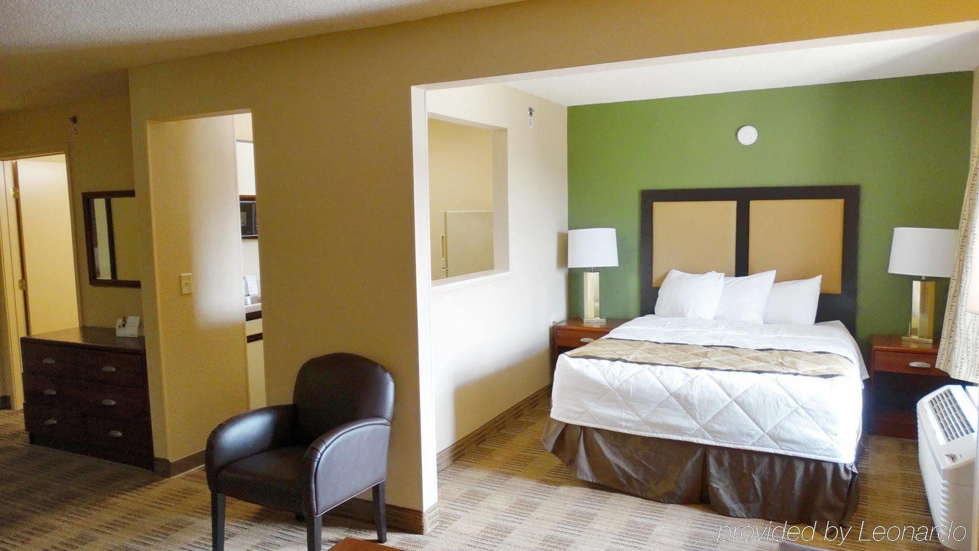 Extended Stay America Select Suites - Madison - Old Sauk Rd Buitenkant foto