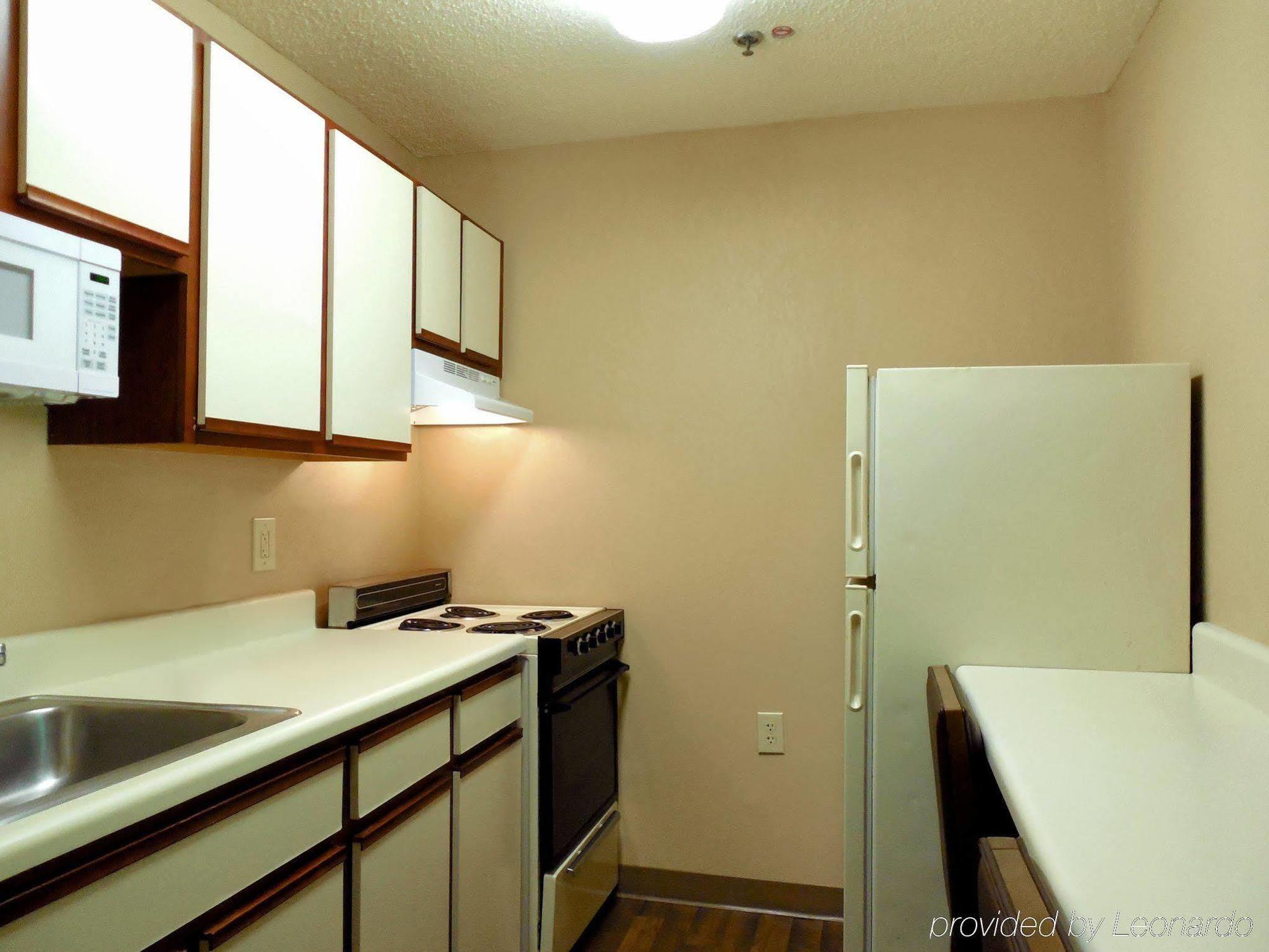 Extended Stay America Select Suites - Madison - Old Sauk Rd Buitenkant foto