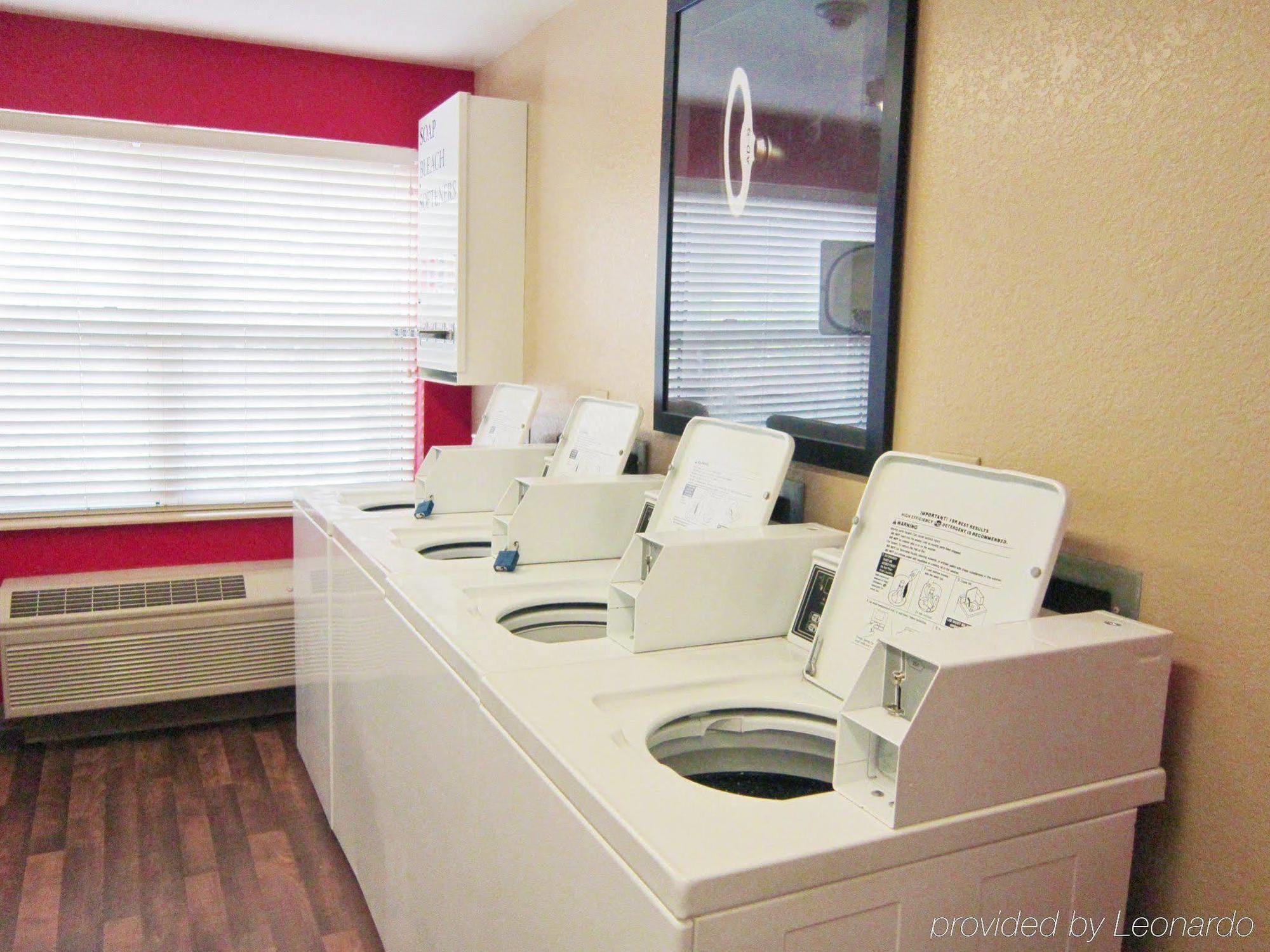 Extended Stay America Select Suites - Madison - Old Sauk Rd Buitenkant foto