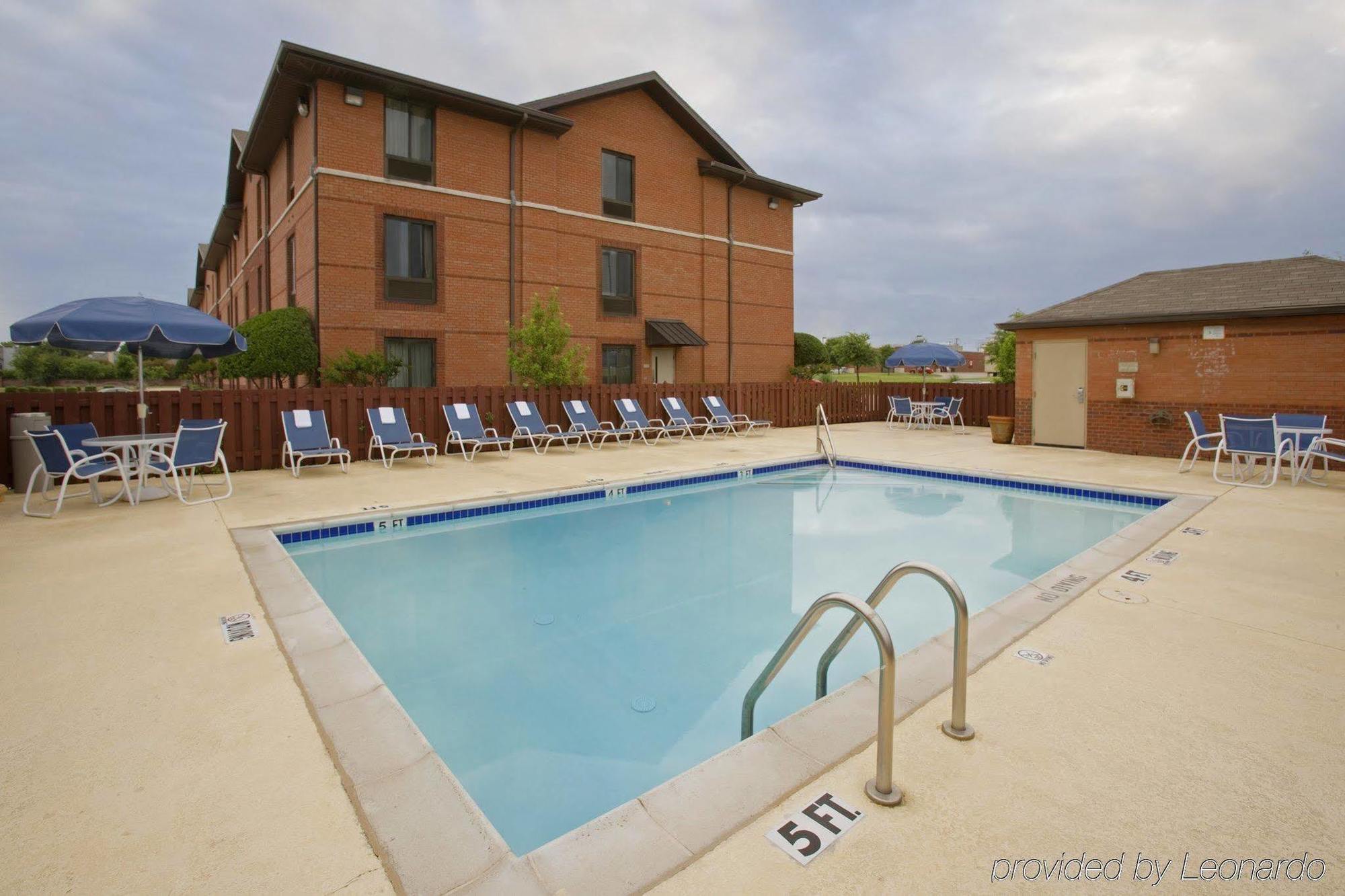 Extended Stay America Select Suites - Madison - Old Sauk Rd Buitenkant foto